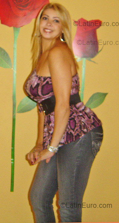 Date this exotic Brazil girl Adriana from Rio De Janeiro BR4175