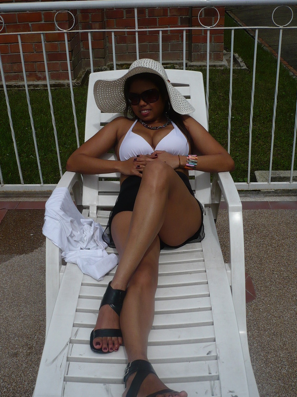 Date this young Colombia girl Sandra from Armenia Quindio CO5707