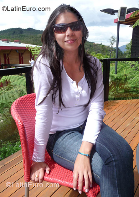 Date this cute Colombia girl Carolina from Medellin CO5749