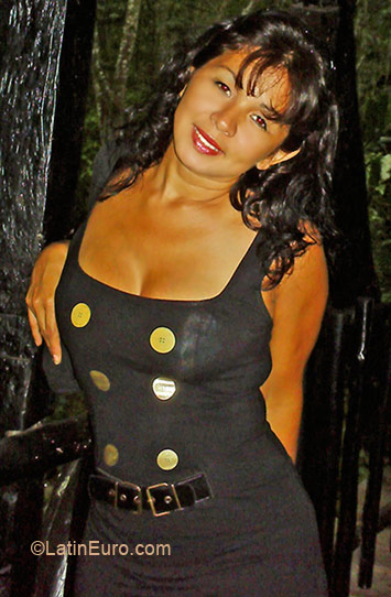 Date this delightful Colombia girl Nirza from Ibague CO5794