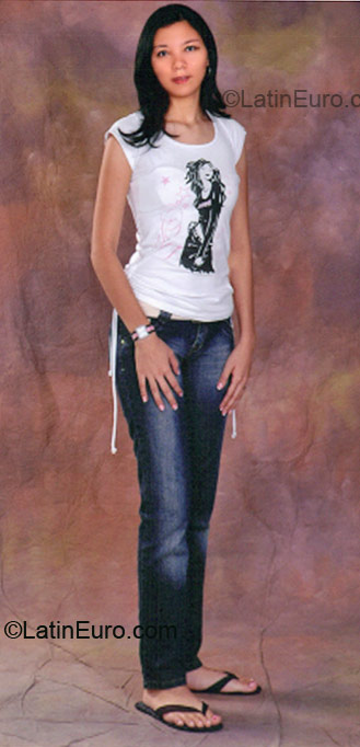 Date this fun Colombia girl Yesenia from Cali CO5854