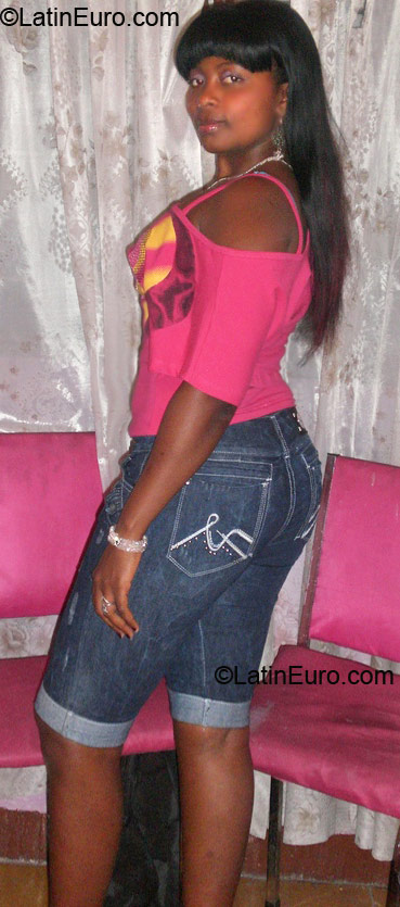 Date this passionate Colombia girl Diana from Cali Valle CO5882