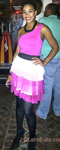 Date this pretty Dominican Republic girl Lia from Santo Domingo DO19309