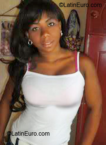 Date this delightful Colombia girl Sandra Maria from Cali CO5975