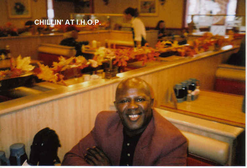 Date this voluptuous United States man Blackbyrd from sacramento US8614