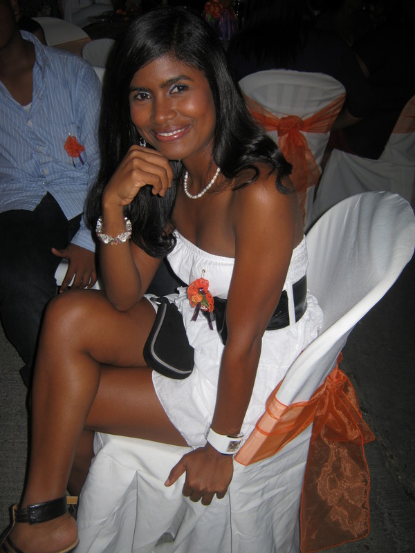 Date this georgeous Colombia girl Karen from Cartagena CO6024