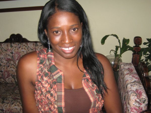 Date this delightful Colombia girl Isasanchez82 from Medellin CO6034