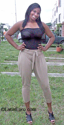 Date this beautiful Colombia girl Paola from Cali CO6086