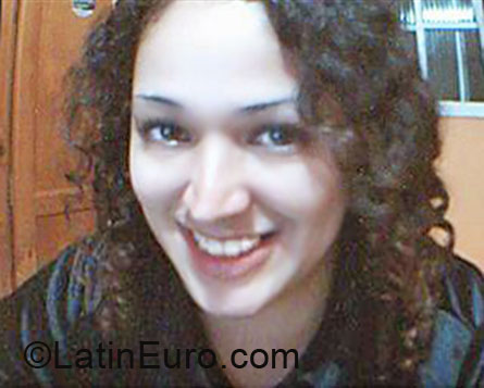 Date this fun Brazil girl Ana from Brasilia BR4413