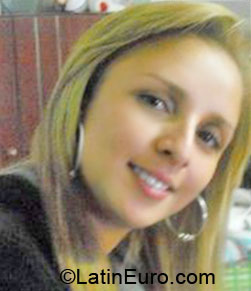 Date this funny Colombia girl Yuly from Pereira CO6136