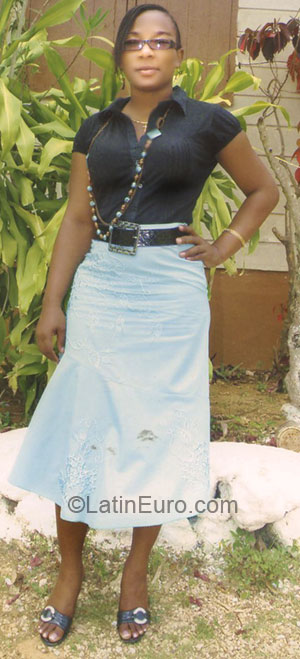 Date this good-looking Jamaica girl Latoya from Manchester JM157
