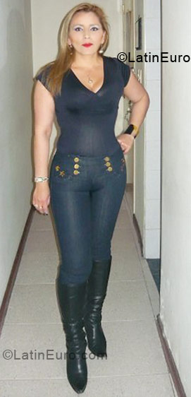 Date this exotic Colombia girl Margarita Surez from Bogotá CO6288