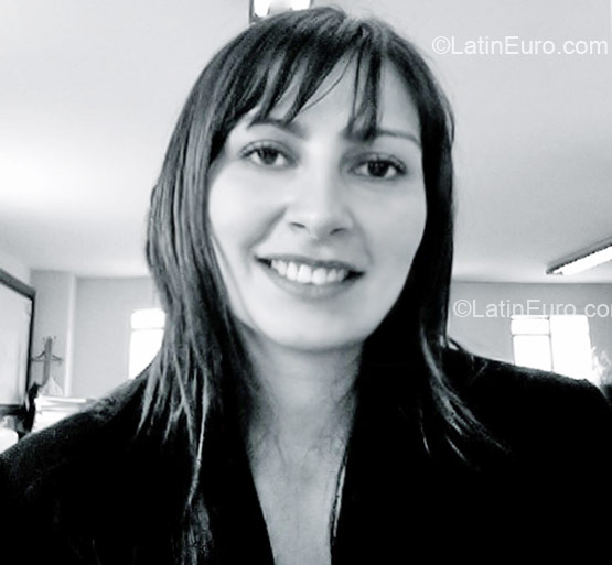 Date this tall Colombia girl Paulittle from Bogota CO6373