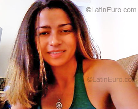Date this fun Brazil girl Leandra from Campo Grande BR4723
