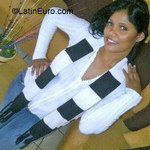 attractive Dominican Republic girl Elicia from La Vega DO21663