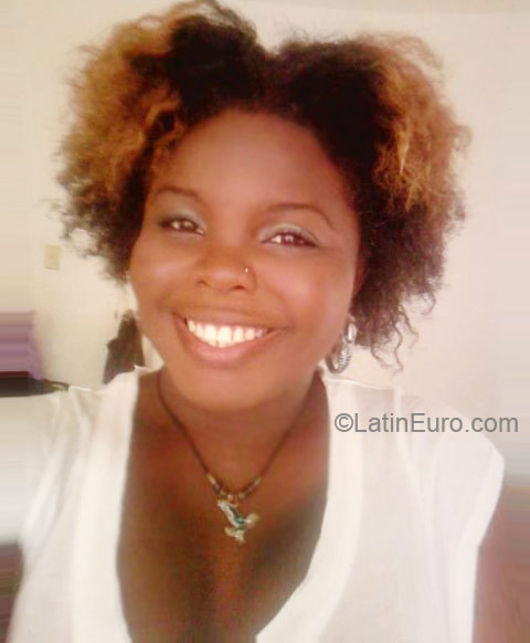 Date this attractive Jamaica girl Koffee from Montego Bay JM203