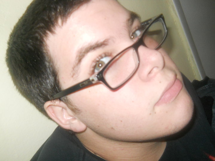 Date this foxy United States man Arielroxx from Miami US9124