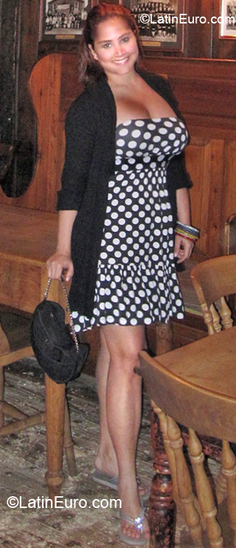 Date this lovely Brazil girl Flavia from Rio De Janeiro BR9675