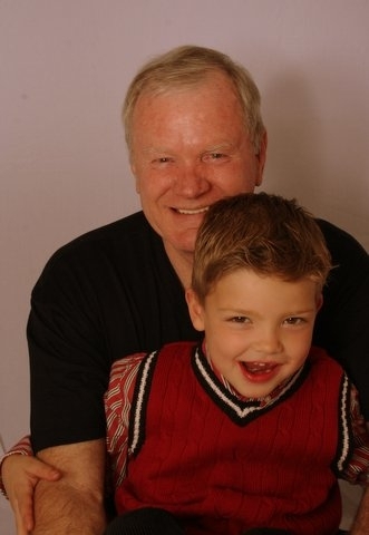 Date this fun United States man Aviator from Centerville US9195