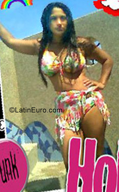 Date this gorgeous Ecuador girl Yenny from Guayaquil EC81