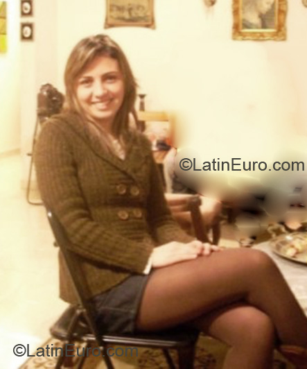 Date this pretty Colombia girl Carolina from Bogota CO6588