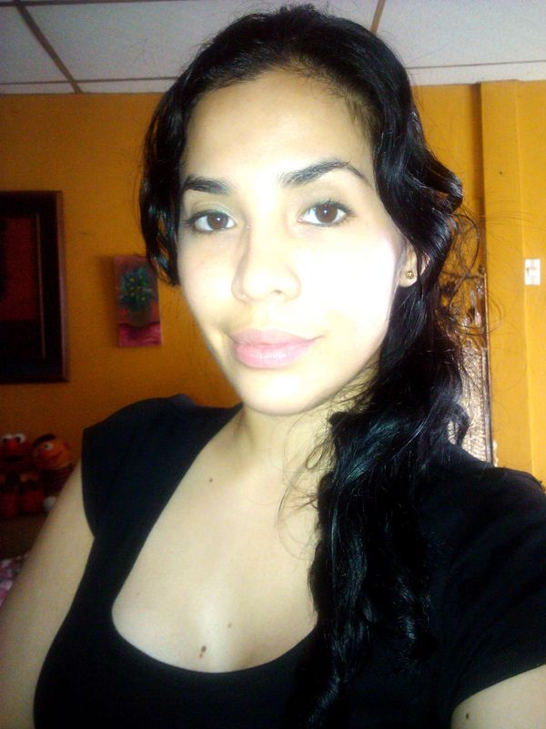 Date this nice looking Ecuador girl Letty from Guayaquil EC83