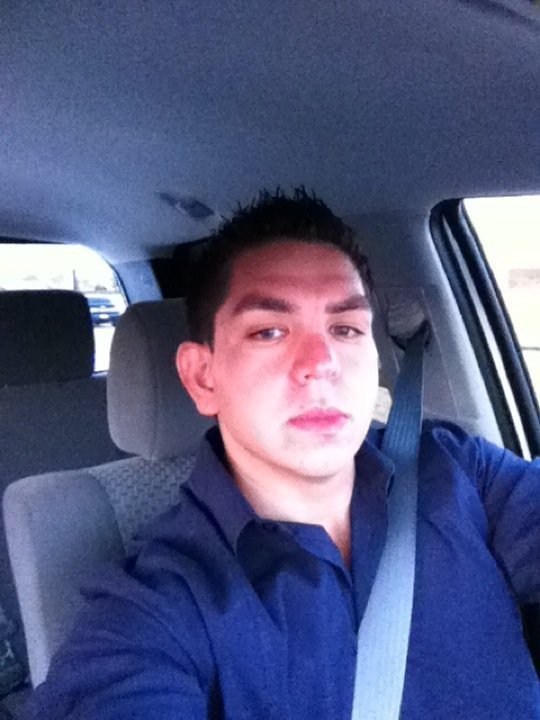 Date this pretty United States man Adrian from Houston US9261