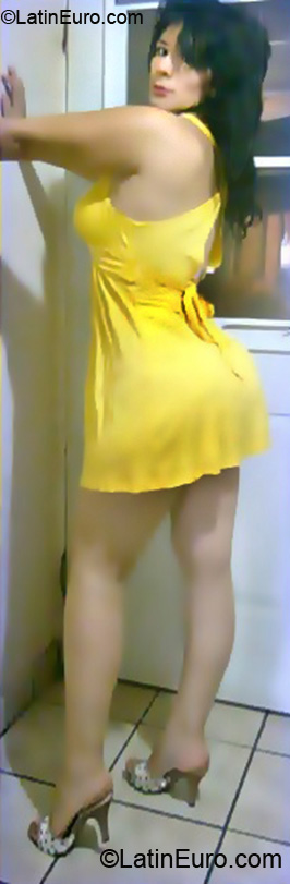 Date this hot Mexico girl Enedina from Hermosillo MX1439