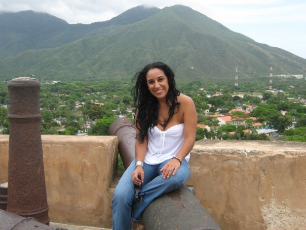 Date this good-looking Netherlands girl Jazmin from Amsterdam NL187