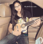 young Peru girl Mimi from Lima PE1038