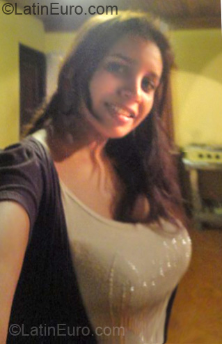 Date this young Ecuador girl Diana Paola from Bahia De Caraquez EC94