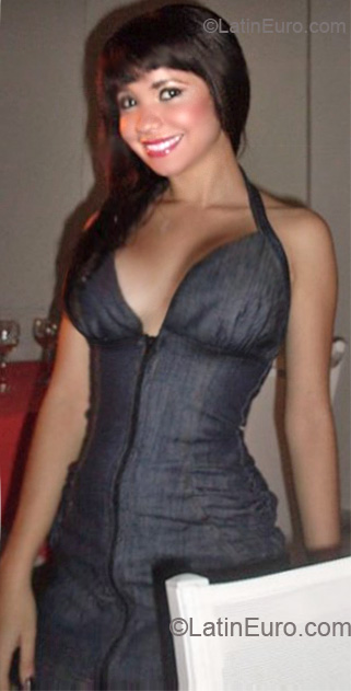 Date this cute Colombia girl Cathyg84 from Cartagena CO6755