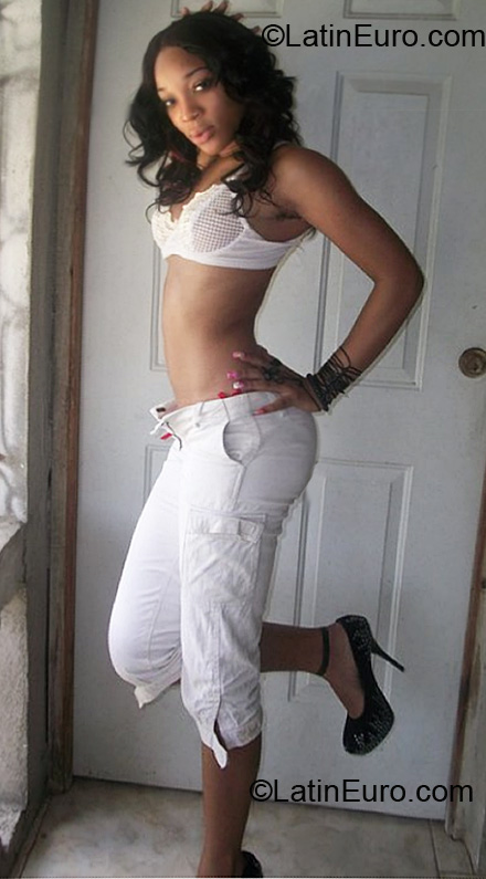 Date this pretty Jamaica girl Candy from Kingston JM223