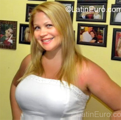 Date this cute Brazil girl Bianca from Rio De Janeiro BR5064