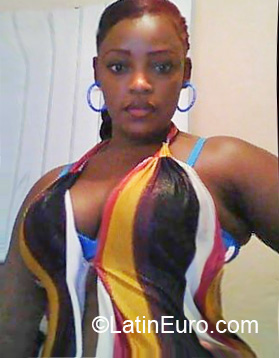 Date this attractive Colombia girl Adrianamariacan from Santiago De Cali CO6780