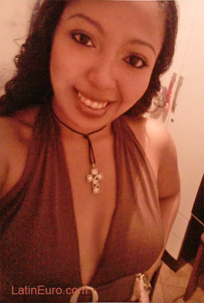 Date this hot Brazil girl Paola from Belem BR6330