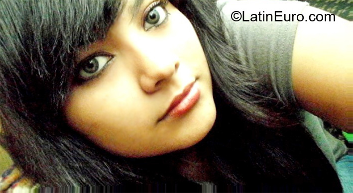 Date this nice looking Honduras girl Isvel from San Pedro Sula HN311