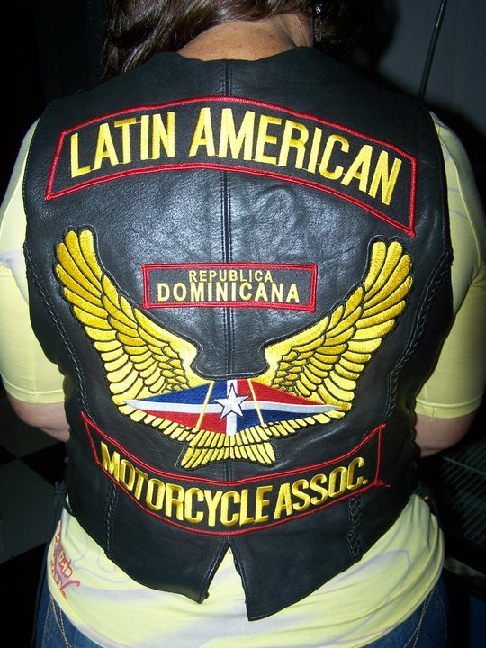 Date this foxy United States man Roberto from Pawtucket US9498