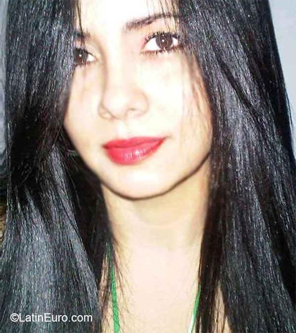 Date this good-looking Venezuela girl Alejandra from Maracaibo VE67