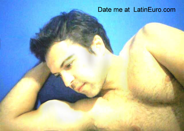 Date this hot Brazil man Rodrigo from Marilia BR5226