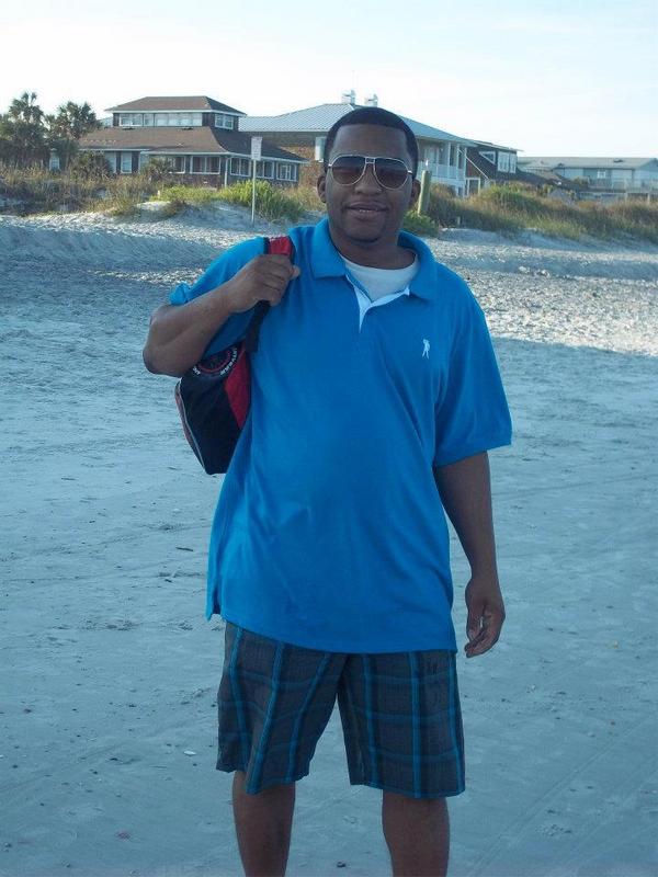 Date this tall United States man Jamie from Clinton US9652