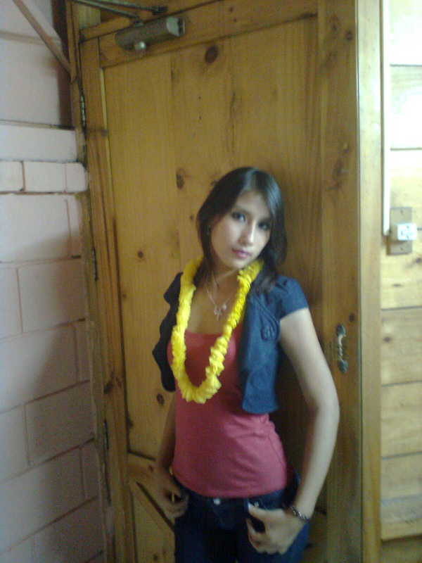 Date this hot Peru girl Oliny from Trujillo PE490