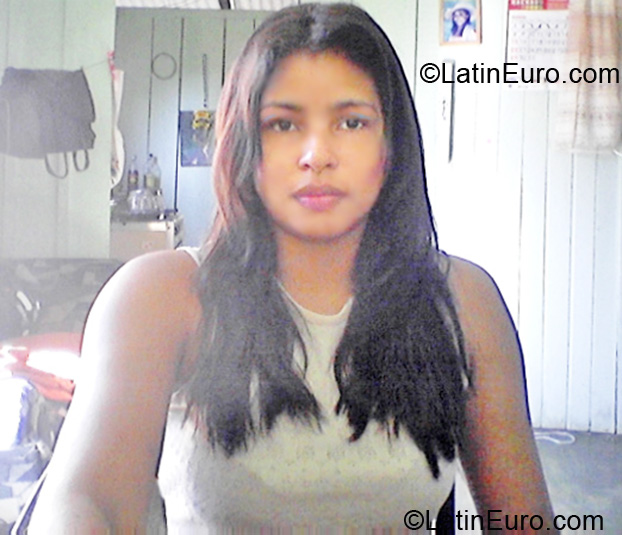 Date this cute Brazil girl Zuki from Sinop BR5248