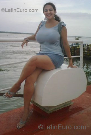 Date this good-looking Colombia girl Lucero from Barranquilla CO6981