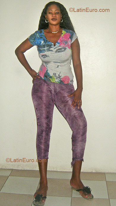 Date this gorgeous Jamaica girl Latoya from Kingston JM301