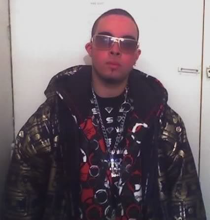Date this voluptuous United States man MIGUEL from Brooklyn US9727