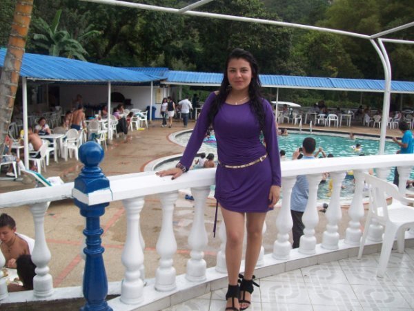 Date this lovely Colombia girl Carolina from Bogota CO7013