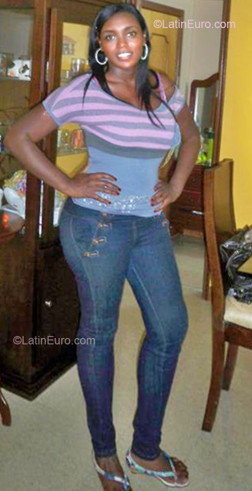 Date this cute Colombia girl Natalia from Medellin CO7026