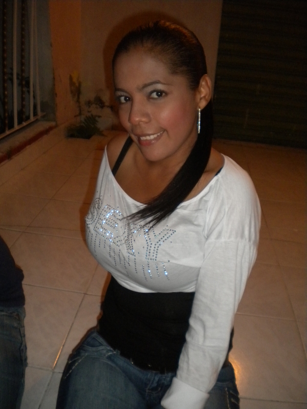 Date this gorgeous Colombia girl Milena Patricia from Bogota CO7035