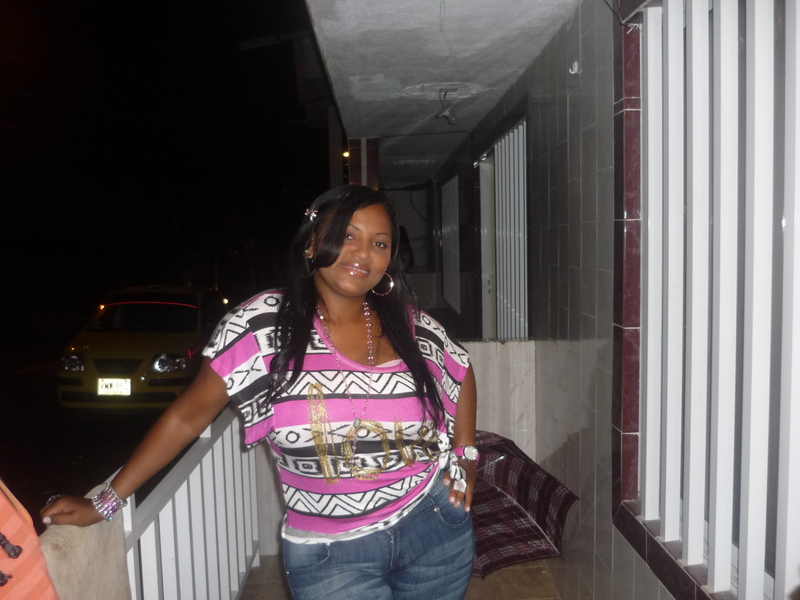 Date this beautiful Colombia girl Emerita from Buenaventura CO7041